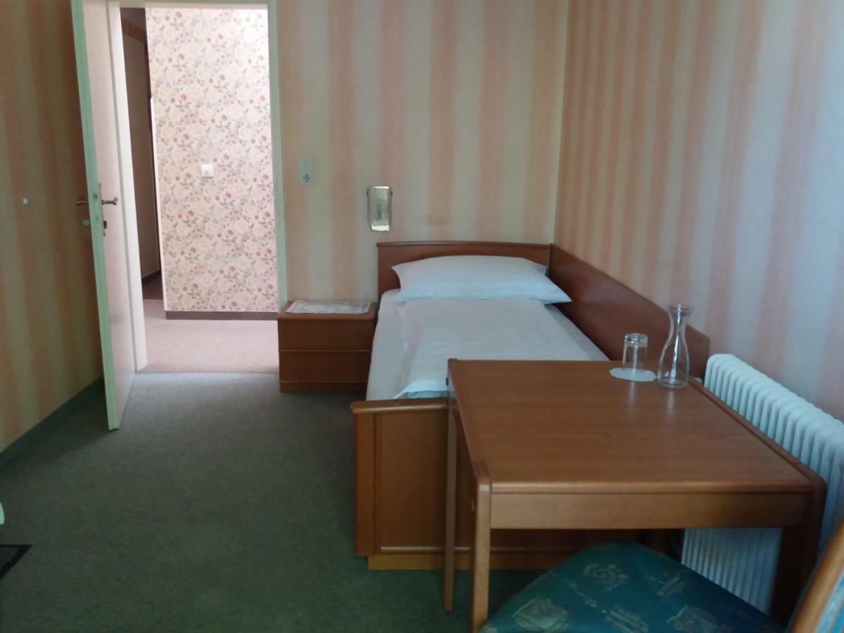 Pension Villa Inge Baden Bagian luar foto